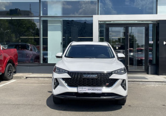 Подержанный автомобиль Haval F7 2022 года (2 фото)