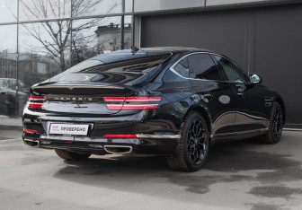 Подержанный автомобиль Genesis G80 2021 года (4 фото)