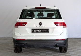 Подержанный автомобиль Volkswagen Tiguan 2021 года (6 фото)