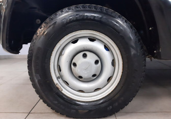 Подержанный автомобиль УАЗ Patriot 2012 года (9 фото)