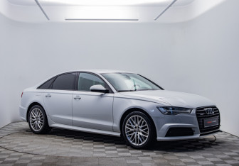Подержанный автомобиль Audi A6 Sedan 2017 года (3 фото)