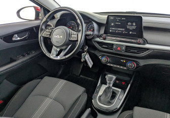 Подержанный автомобиль Kia Cerato Sedan 2021 года (27 фото)