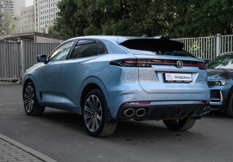 Подержанный автомобиль Changan UNI-K 2024 года (6 фото)