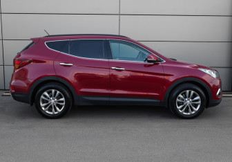 Подержанный автомобиль Hyundai Santa Fe 2015 года (4 фото)