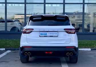 Подержанный автомобиль Geely Coolray 2023 года (6 фото)