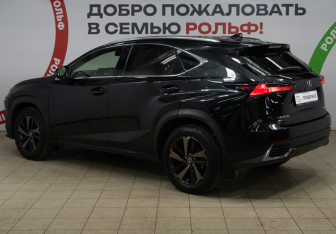 Подержанный автомобиль Lexus NX 2020 года (6 фото)