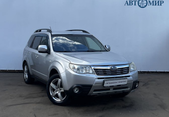 Подержанный автомобиль Subaru Forester Suv 2008 года (3 фото)