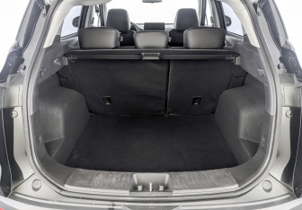 Подержанный автомобиль Москвич 3 2023 года (10 фото)