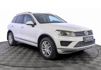 Подержанный автомобиль Volkswagen Touareg 2016 года (3 фото)