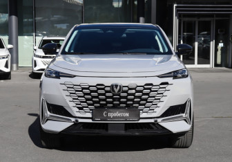 Подержанный автомобиль Changan UNI-K 2023 года (2 фото)
