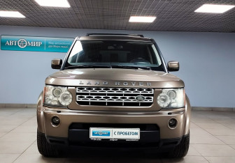 Подержанный автомобиль Land Rover Discovery 2013 года (2 фото)