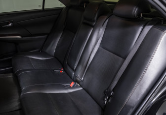 Подержанный автомобиль Toyota Camry Sedan 2013 года (15 фото)