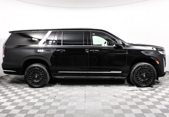 Подержанный автомобиль Cadillac Escalade Suv 2022 года (4 фото)