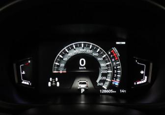 Подержанный автомобиль Mitsubishi Pajero Sport 2017 года (9 фото)