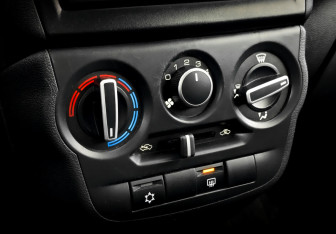 Подержанный автомобиль LADA (ВАЗ) Granta Sedan 2023 года (25 фото)