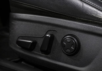 Подержанный автомобиль Kia Stinger 2019 года (18 фото)