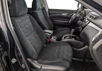 Подержанный автомобиль Nissan X-Trail 2017 года (24 фото)