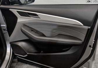 Подержанный автомобиль Haval F7 2024 года (24 фото)