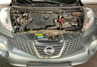 Подержанный автомобиль Nissan Juke 2011 года (17 фото)