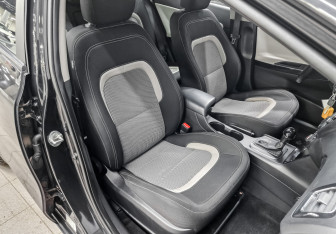 Подержанный автомобиль Kia Ceed Hatchback 2013 года (23 фото)