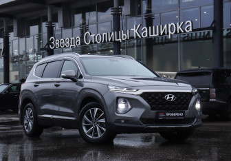 Подержанный автомобиль Hyundai Santa Fe 2019 года (24 фото)