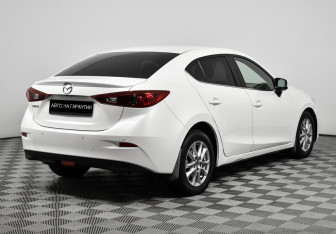 Подержанный автомобиль Mazda 3 Sedan 2016 года (5 фото)