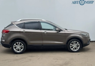 Подержанный автомобиль FAW Besturn X80 2018 года (4 фото)