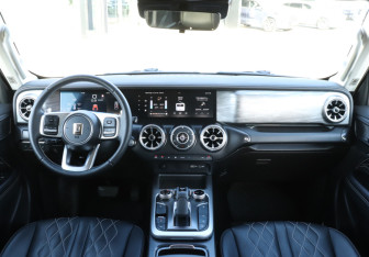 Подержанный автомобиль Tank 300 2023 года (12 фото)