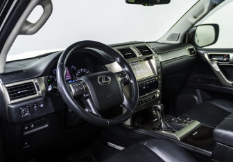 Подержанный автомобиль Lexus GX 2014 года (11 фото)