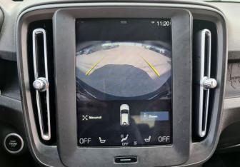 Подержанный автомобиль Volvo XC40 2020 года (12 фото)