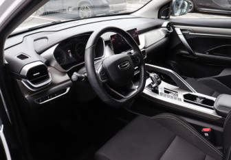 Подержанный автомобиль Geely Coolray 2020 года (7 фото)