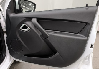 Подержанный автомобиль LADA (ВАЗ) Granta Sedan 2023 года (23 фото)