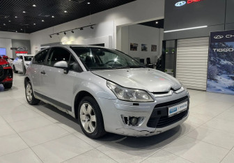 Подержанный автомобиль Citroen C4 Hatchback 2009 года (3 фото)