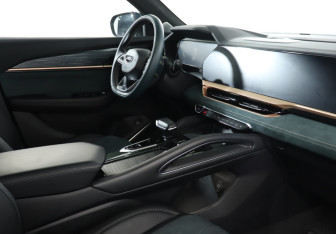 Подержанный автомобиль Geely Monjaro 2023 года (9 фото)