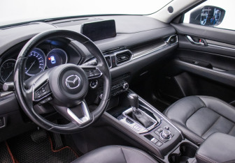Подержанный автомобиль Mazda CX-5 2018 года (9 фото)