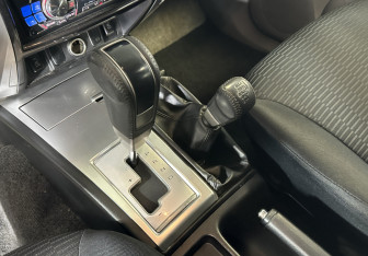 Подержанный автомобиль Mitsubishi Pajero Sport 2013 года (19 фото)