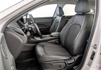 Подержанный автомобиль Hyundai Sonata 2020 года (20 фото)