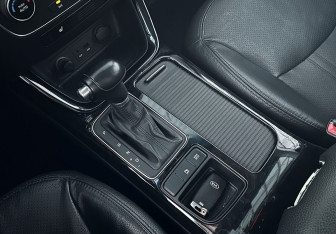Подержанный автомобиль Kia Sorento 2013 года (15 фото)