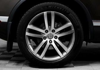 Подержанный автомобиль Volkswagen Touareg 2017 года (6 фото)