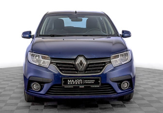 Подержанный автомобиль Renault Sandero 2018 года (2 фото)