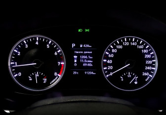 Подержанный автомобиль Hyundai Santa Fe 2019 года (12 фото)