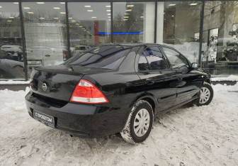 Подержанный автомобиль Nissan Almera Classic 2008 года (8 фото)