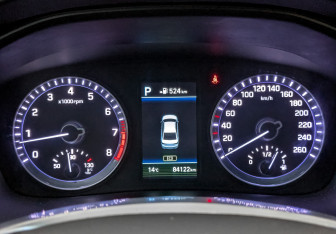 Подержанный автомобиль Hyundai Sonata 2018 года (16 фото)