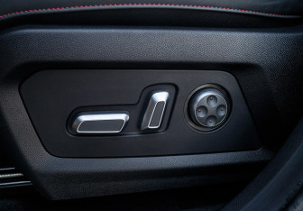 Подержанный автомобиль Jetour T2 2024 года (16 фото)