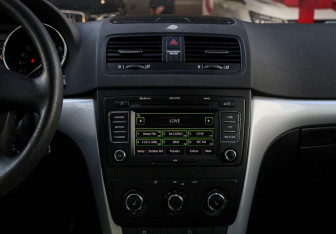 Подержанный автомобиль Skoda Yeti 2010 года (10 фото)