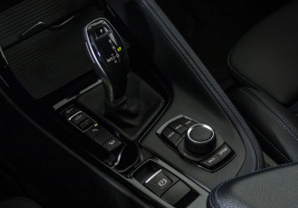 Подержанный автомобиль BMW X2 2019 года (17 фото)