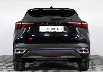 Подержанный автомобиль Omoda C5 2023 года (6 фото)