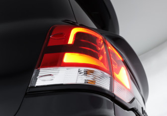 Подержанный автомобиль Toyota Land Cruiser Suv 2018 года (25 фото)