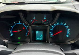 Подержанный автомобиль Chevrolet Orlando 2012 года (13 фото)