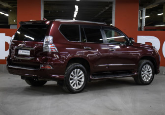 Подержанный автомобиль Lexus GX 2016 года (5 фото)